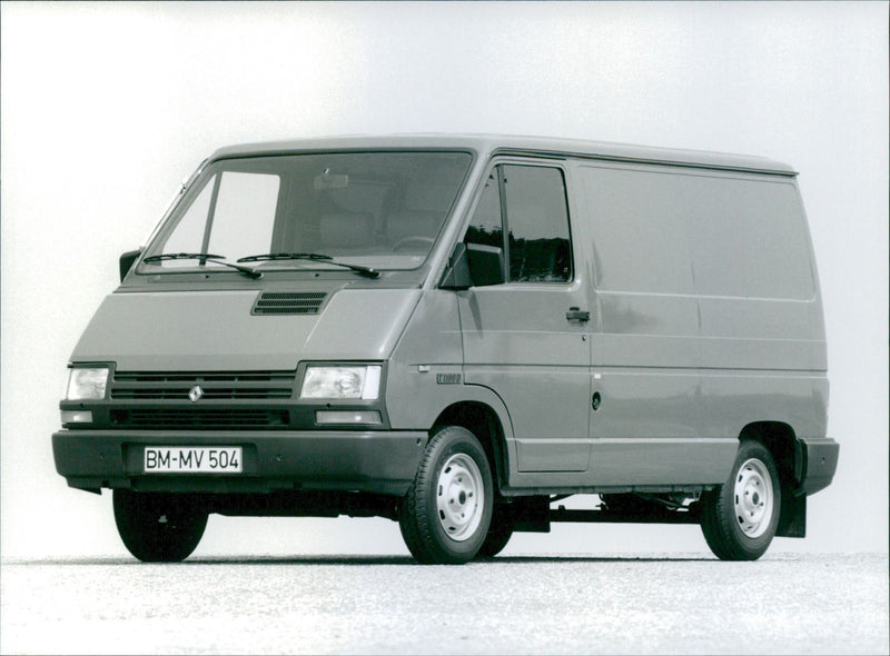 1992 Renault Trafic - Vintage Photograph