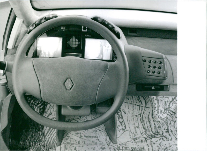 1992 Renault Scenic - Vintage Photograph