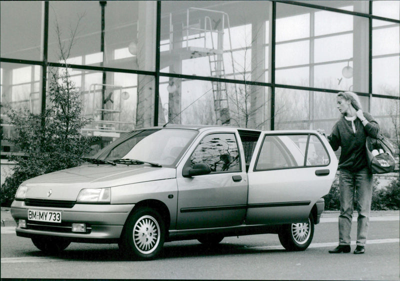 Renault Clio RT 1.4 - Vintage Photograph