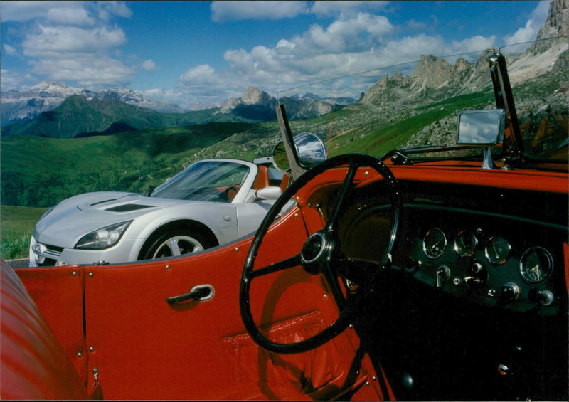 2000 OPEL Moonlight Roadster - Vintage Photograph