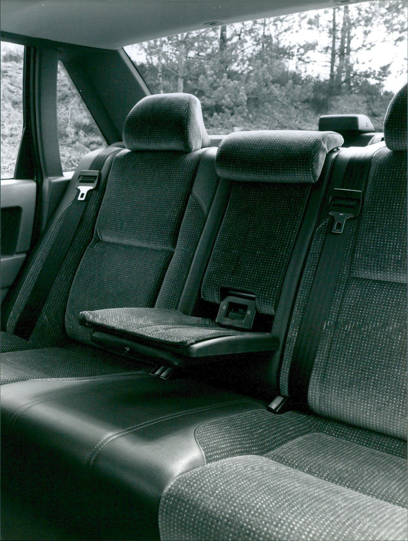 Volvo 850 GL - Vintage Photograph