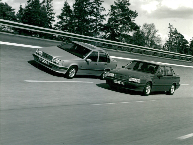 Volvo 850 GL - Vintage Photograph