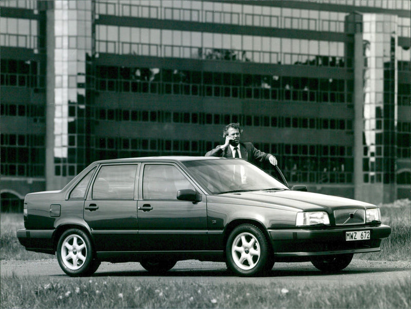 Volvo 850 GL - Vintage Photograph