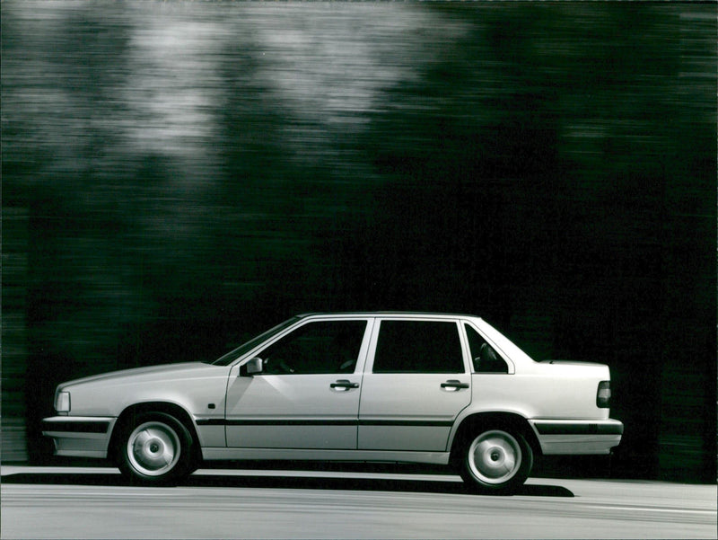 Volvo 850 GL - Vintage Photograph