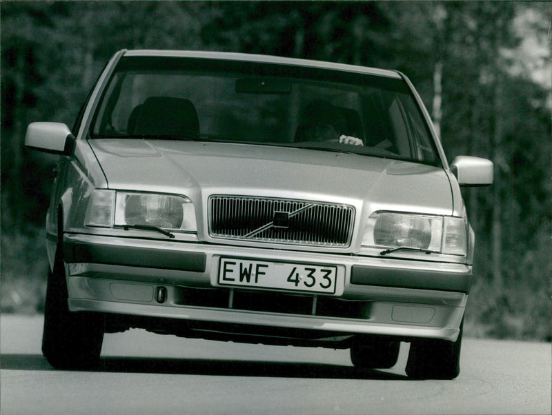 Volvo 850 GL - Vintage Photograph