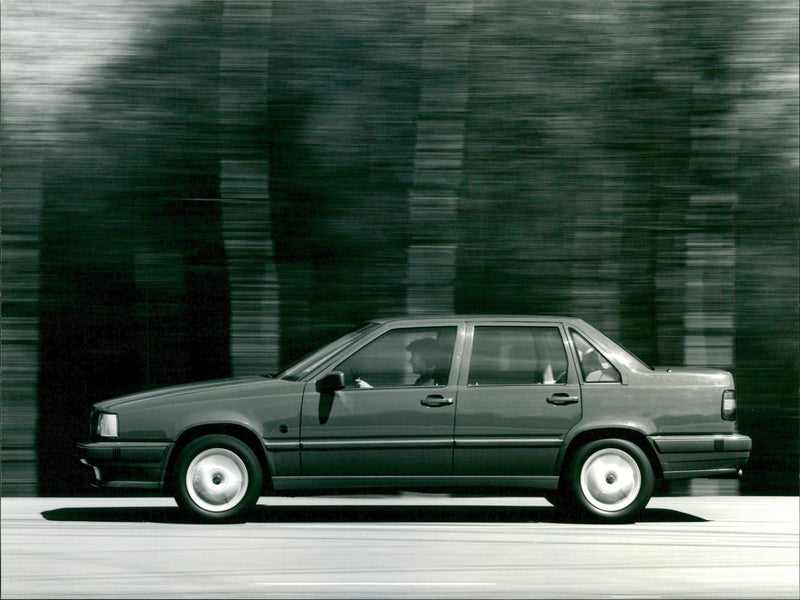 Volvo 850 GL - Vintage Photograph