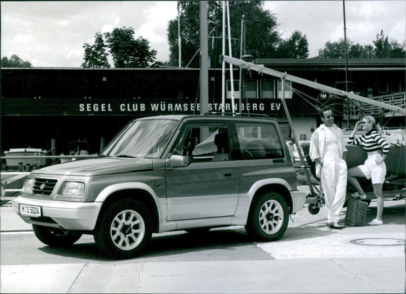 1997 Suzuki Vitara 2.0 - Vintage Photograph