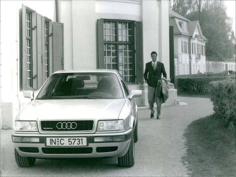 1992 Audi 80 Quattro 2.6 E - Vintage Photograph