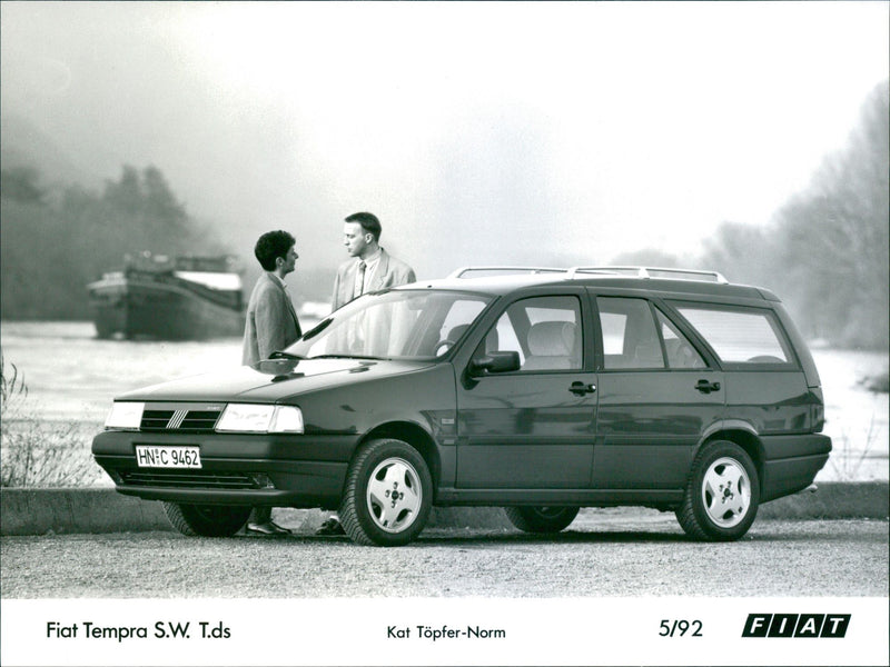 1992 Fiat Tempra S.W. T.ds - Vintage Photograph