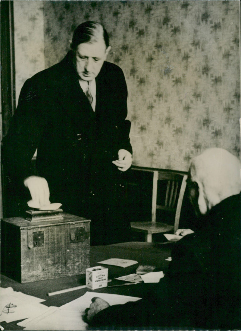 Charles De Gaulle - Vintage Photograph
