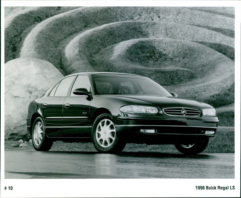 Buick Regal LS 1998 - Vintage Photograph