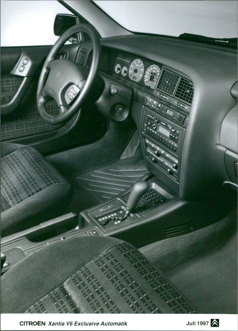 CITROËN Xantia V6 - Vintage Photograph