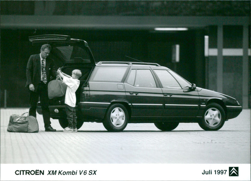 CITROËN XM Estate V6 SX - Vintage Photograph