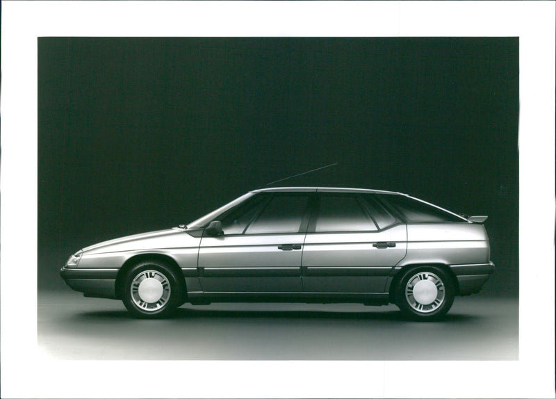 1989 Citroen XM - Vintage Photograph