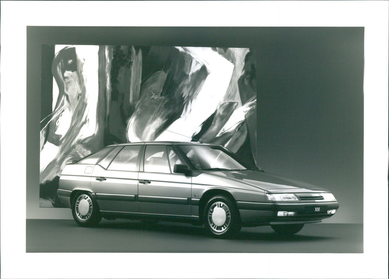 1989 Citroen XM - Vintage Photograph
