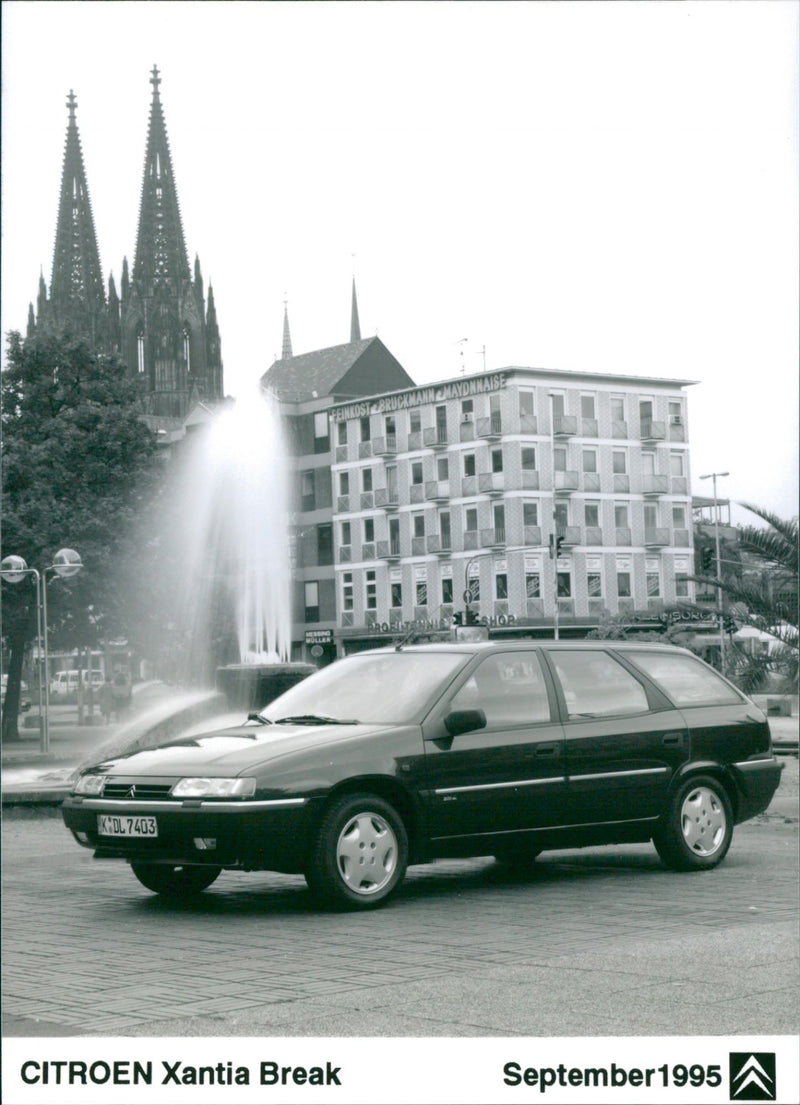 1995 Citroen Xantia Break - Vintage Photograph