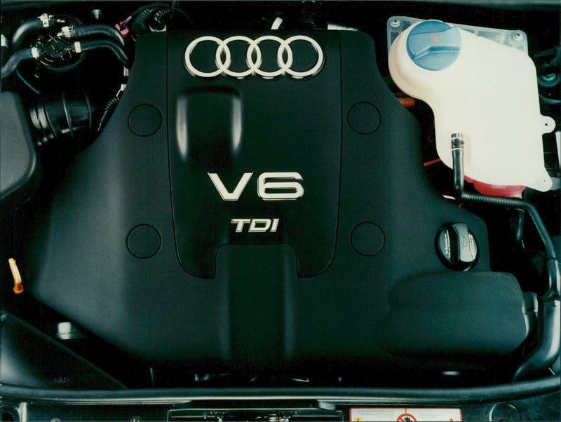 1998 Audi A6 Avant 2.5 TDI - Vintage Photograph