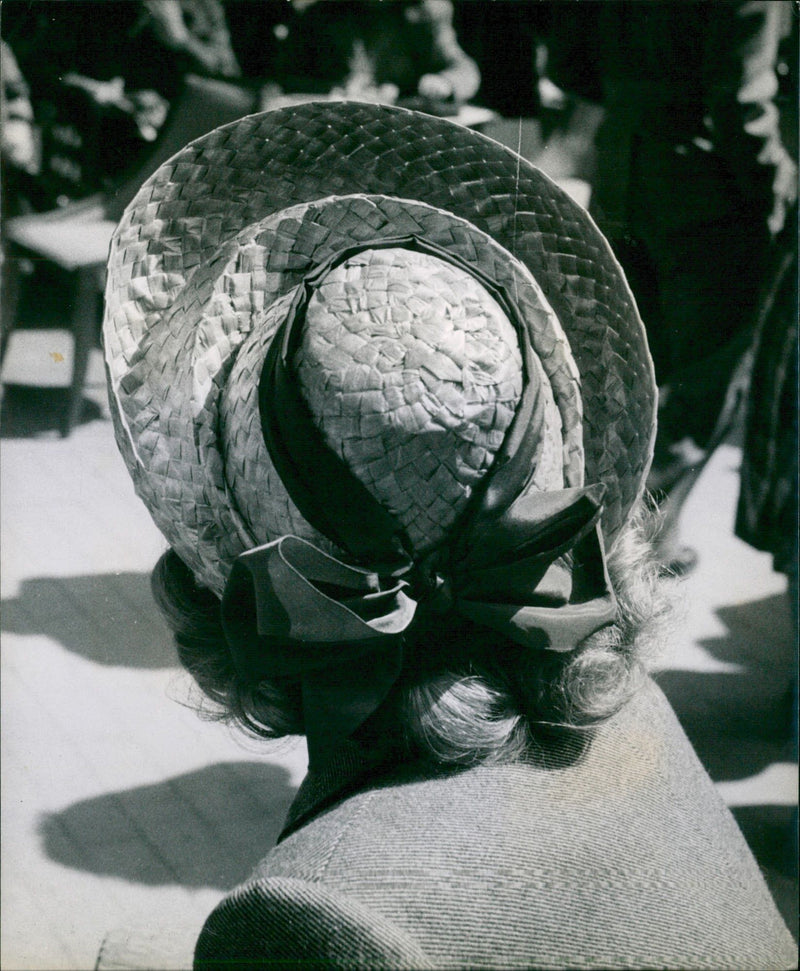 Fashion on parade in Rome - Vintage Photograph