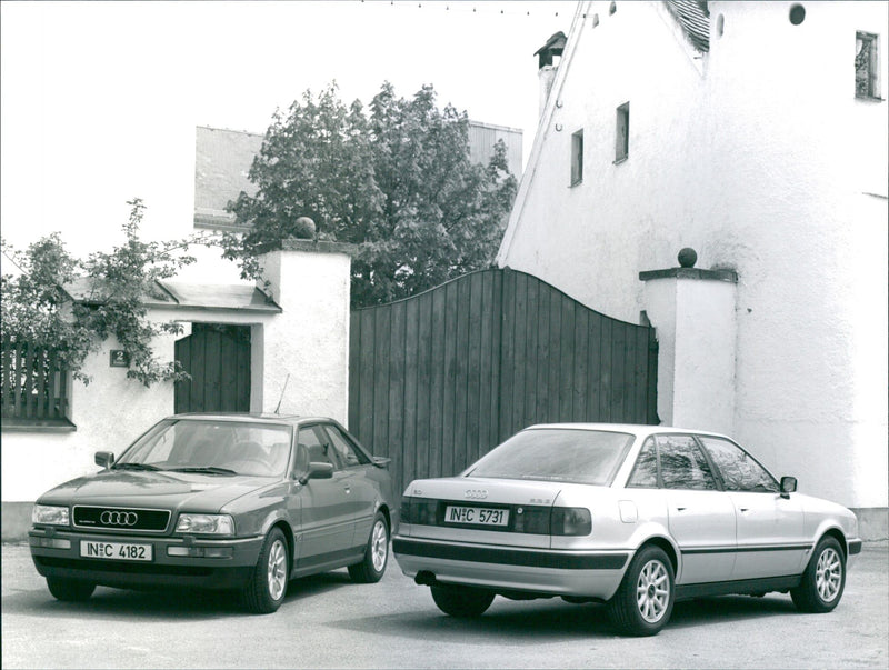 1992 Audi Coupe Quattro 2.6 E/ Audi 80 2.6 E - Vintage Photograph