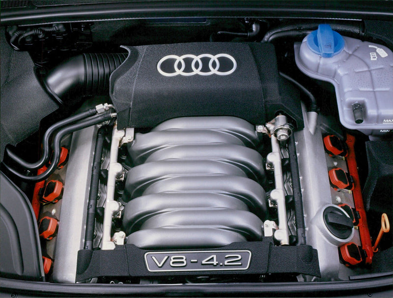 2002 Audi S4 / S4 Avant - Vintage Photograph