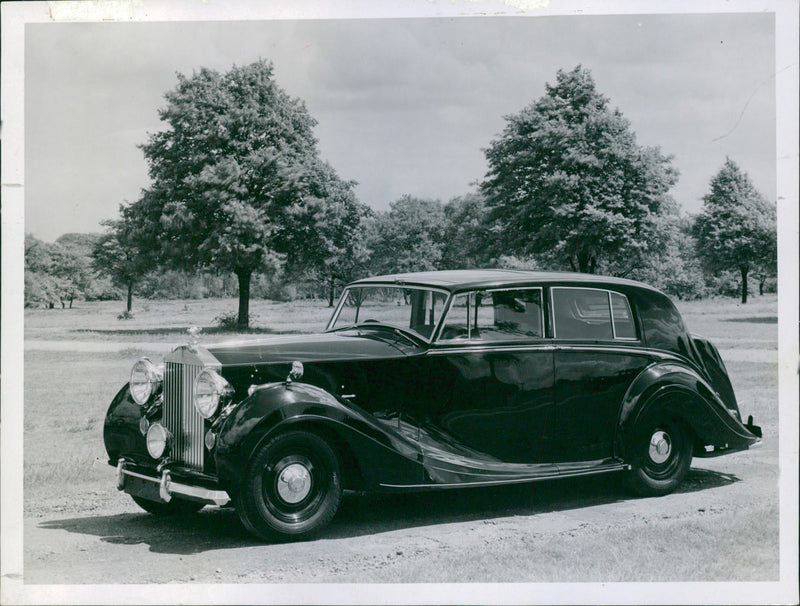 Rolls-Royce Silver Wraith Touring Limousine - Vintage Photograph