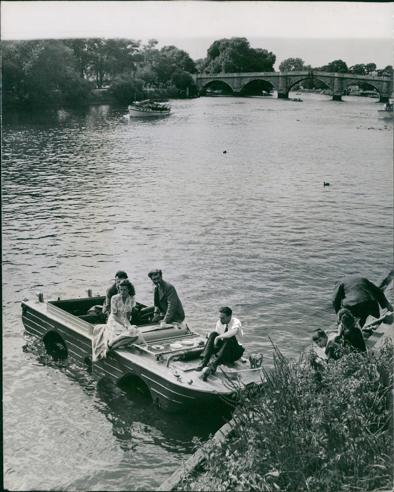 Amphibious jeep - Vintage Photograph