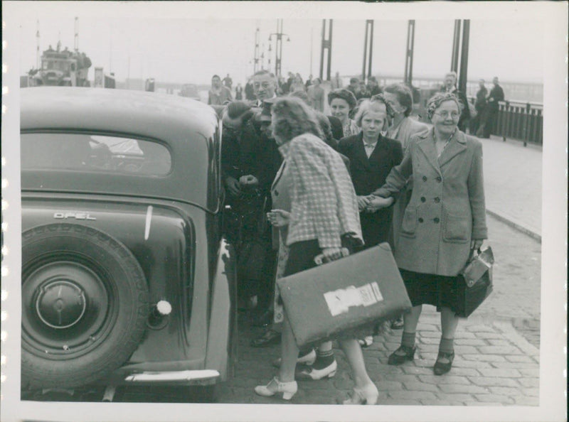 Opel Admiral 1937-1939. - Vintage Photograph