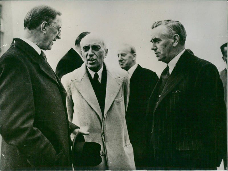 Pandit Nehru, John A. Costello, Eamon de Valera - Vintage Photograph