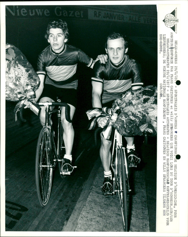 Frans Caethoven and Willy Sprangers won in the couple race. - Vintage Photograph