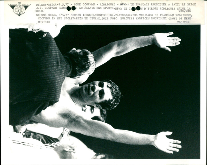 Boxing: Jean Pierre Coopman (Belgium)- Lucien Rodriguez (France) - Vintage Photograph