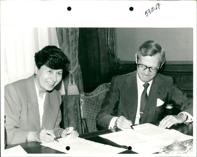 Spanish embassy signature - Vintage Photograph