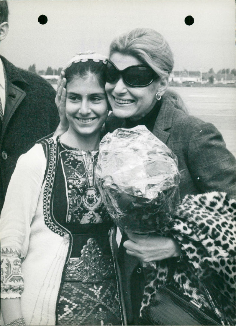 Greek actress Melina Mercouri arrives in Brussels - Vintage Photograph