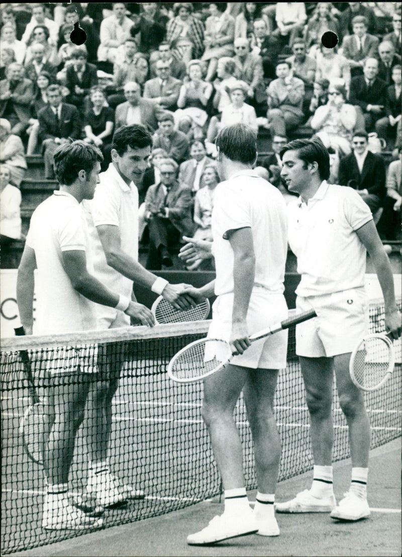 Kodes and Holecek congratulated by de Gronkel and Drossart. - Vintage Photograph