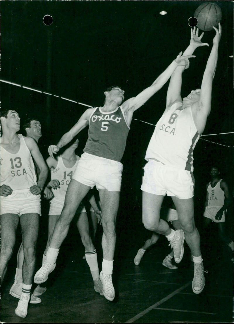 Basketball: Royal IV- Exaco B.B.C. - Vintage Photograph