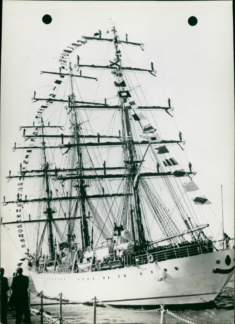 A beautiful sailer - Vintage Photograph