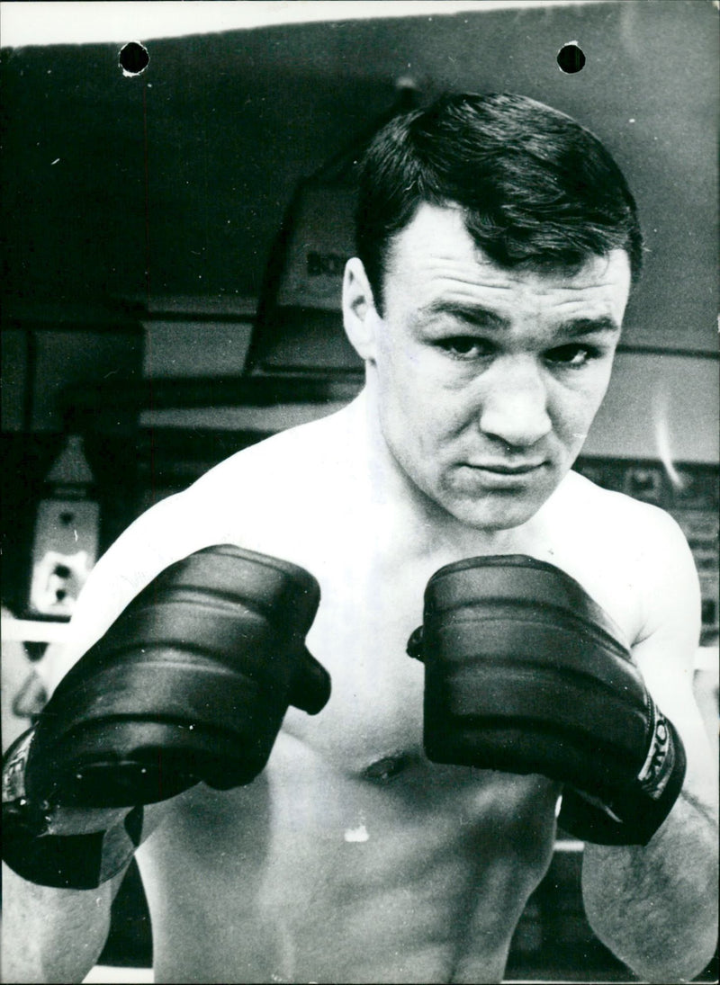 Dave Charnley, European & Bristish lightweight boxing champion. - Vintage Photograph
