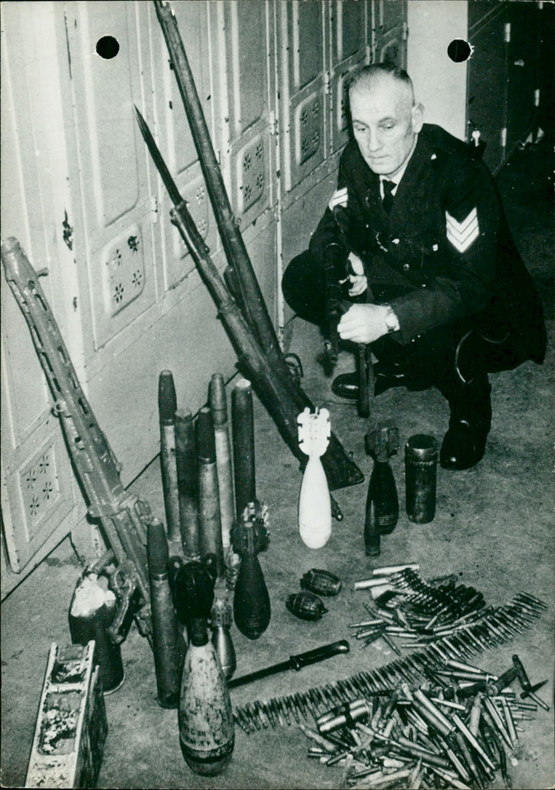 Peace loot - Vintage Photograph