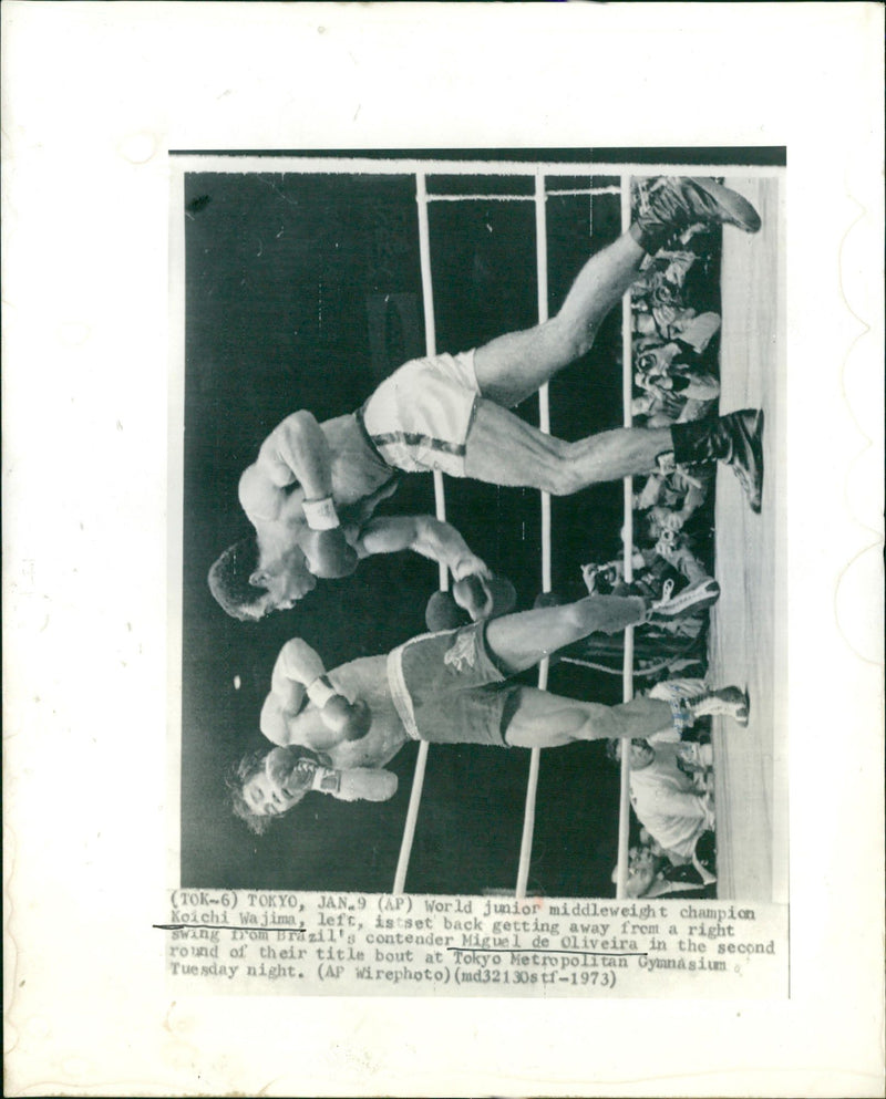 Boxing: Miguel de Oliveira- Koichi Wajima - Vintage Photograph