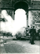 A demonstration in Paris ends with several incidents. - Vintage Photograph