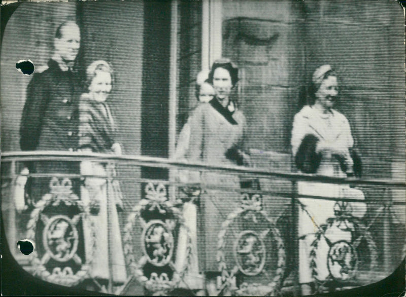 Broadcast image Prince Philip, Princess Beatrix, Queen Elizabeth, Queen Juliana - Vintage Photograph