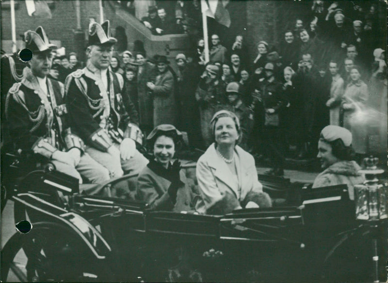 Queen Elizabeth II, Queen Juliana - Vintage Photograph