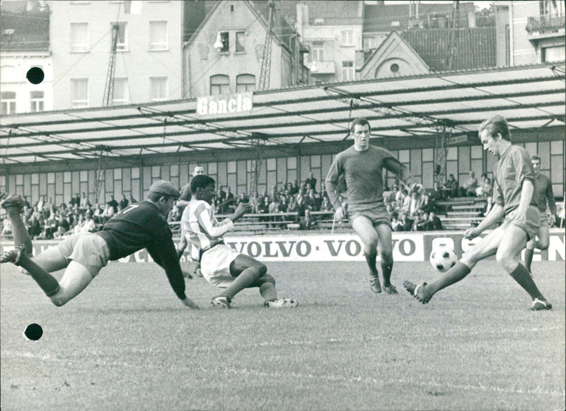 Belgian Cup Football: Molenbeek- Bastogne - Vintage Photograph