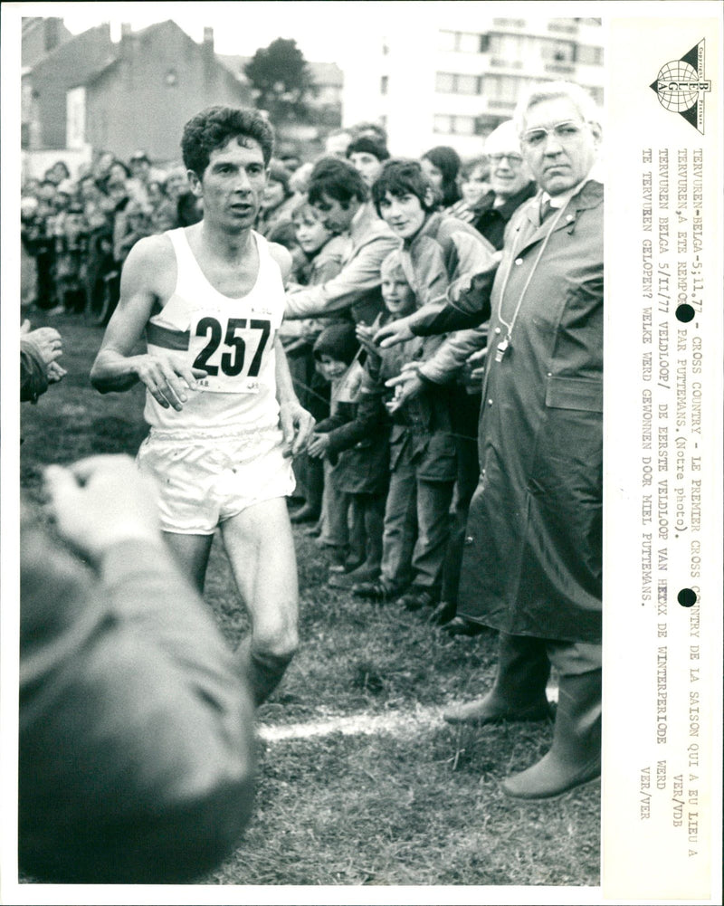 Miel Puttemans, cross country runner. - Vintage Photograph