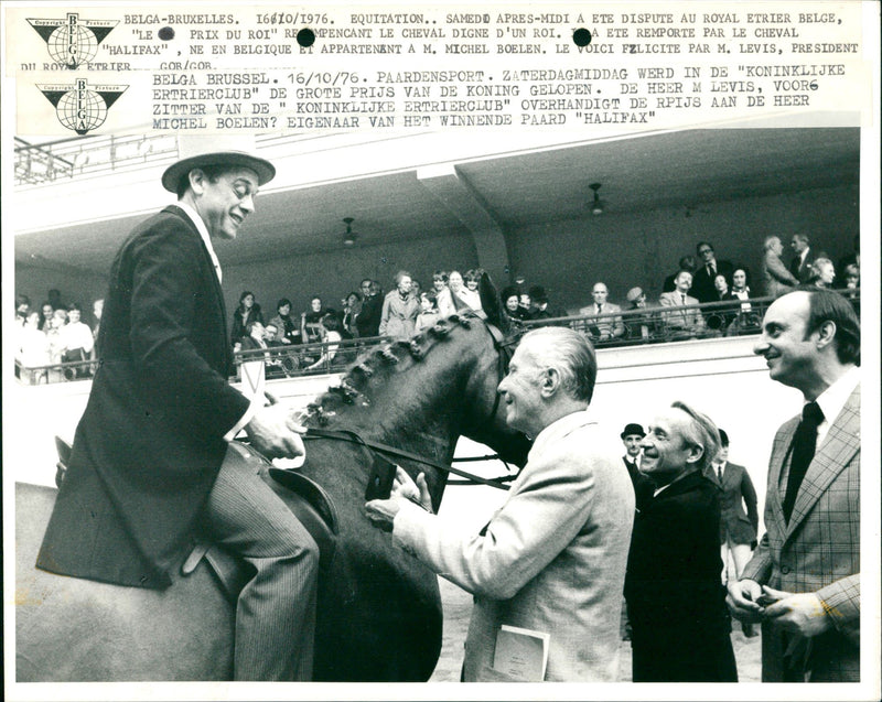 M Levis hands prize to Michel Boelen - Vintage Photograph
