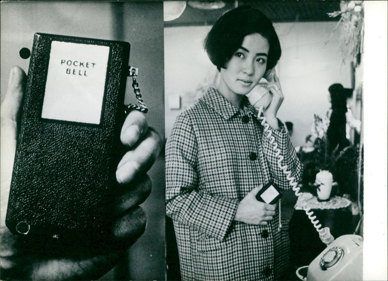 Japanese employees are warned of urgent call by this small device - Vintage Photograph