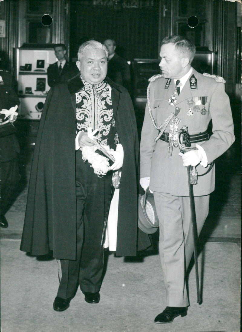 Thai Prince Wong Samahip Jayankura and general Danneels - Vintage Photograph