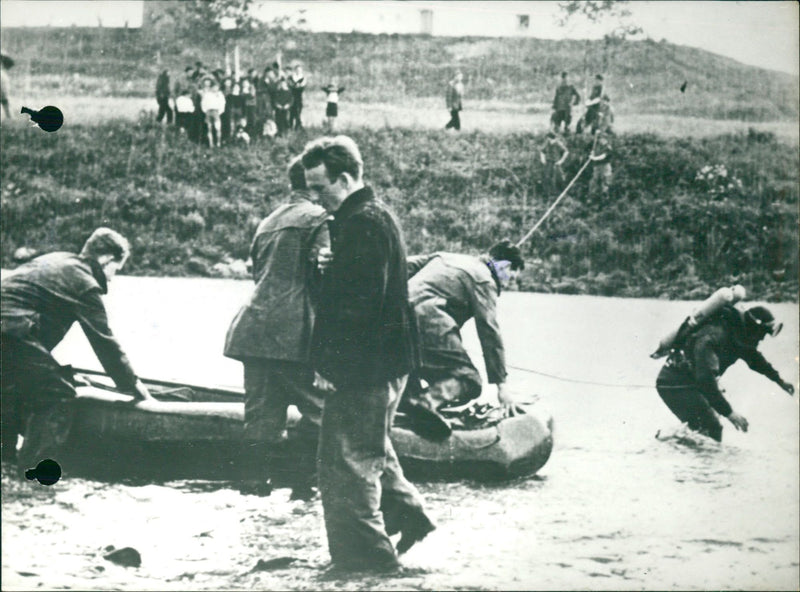 15 German soldiers drown in Bavaria - Vintage Photograph