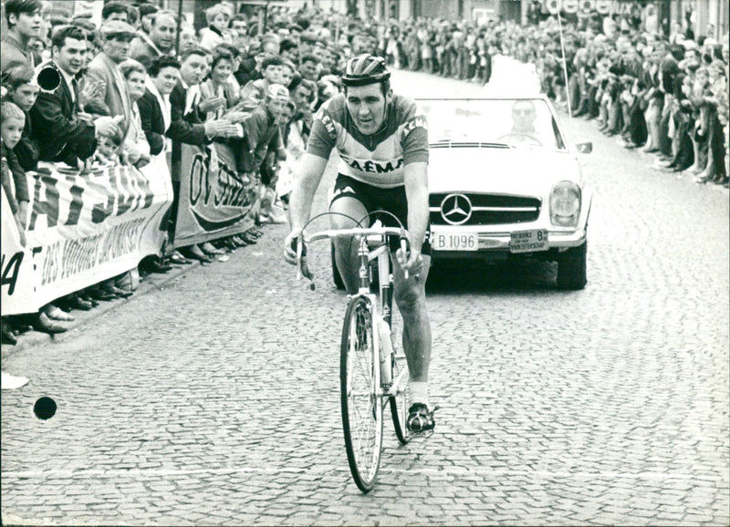 Cycling: The loop of the Senne - Vintage Photograph