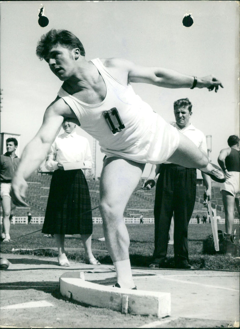 Belgian Athletics Championship won by E. Vandezande - Vintage Photograph