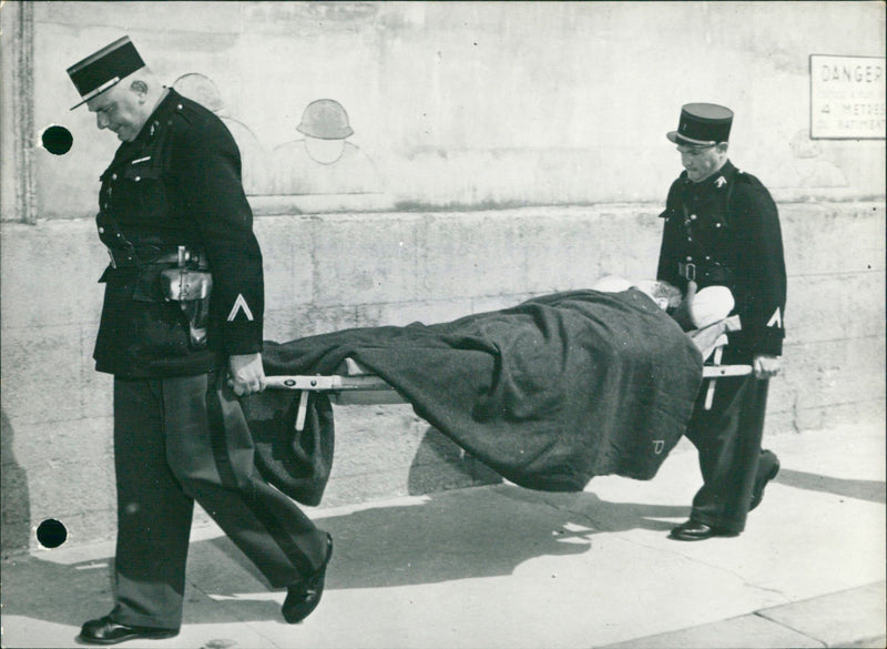 Trial of René Novack for attempted murder. - Vintage Photograph